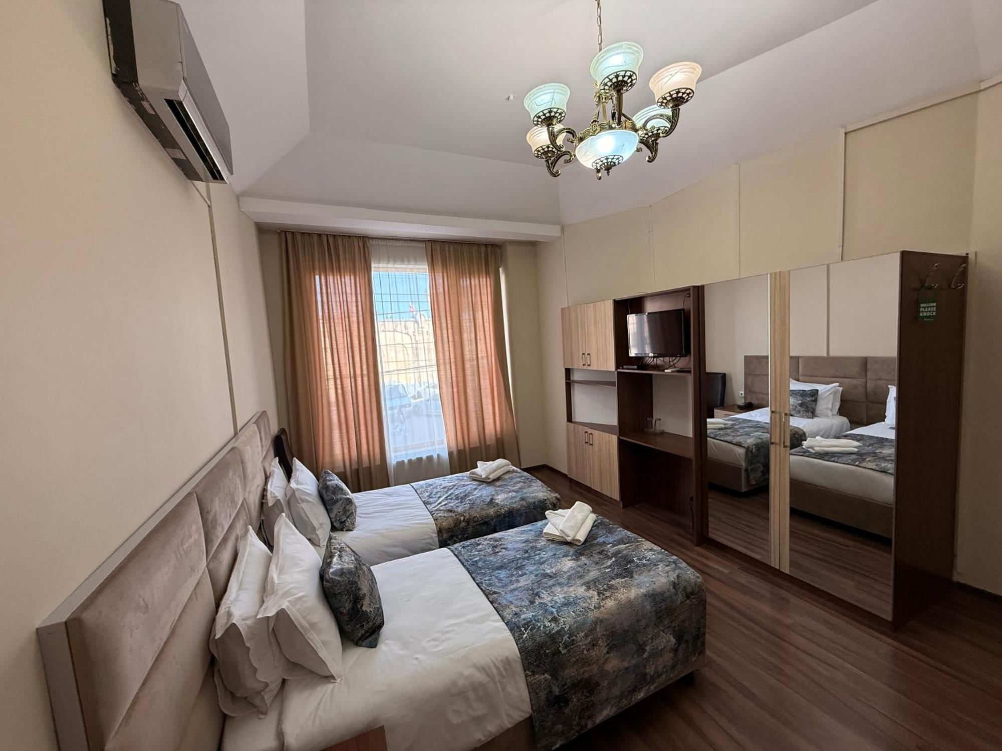 Liva Hotel Tbilisi Exterior photo