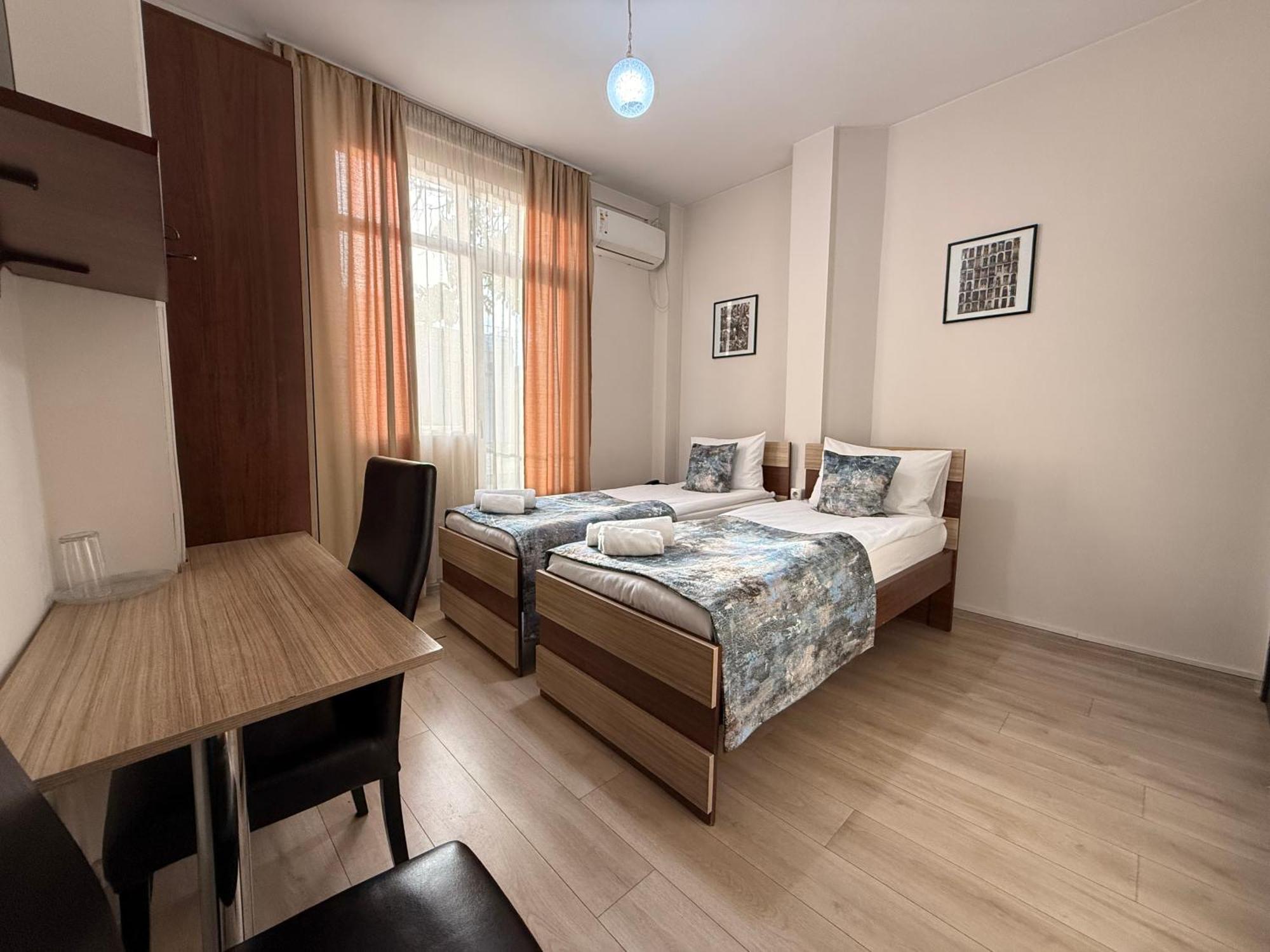 Liva Hotel Tbilisi Exterior photo